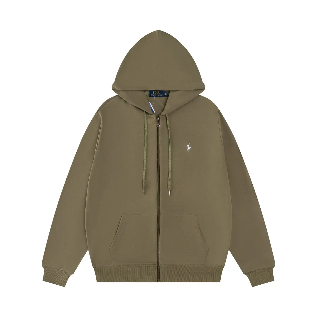 P236 #R95 Ralph Lauren/Ralph Lauren Twelve Color Pony🐎 Embroidered zipper cardigan jacket hooded sweatshirt This hooded sweatshirt is decorated with a simple style that represents Ralph Lauren. It is paired with a pony embroidery pattern, which is three-dimensional and full! The solid color fabric paired with exquisite embroidery instantly sets it off! Hooded sports design, loose and casual fit! The overall texture is very strong! Through the pictures, we can feel the thickness and texture of custom-woven and dyed threads. The workmanship is exquisite. They are shipped from major foreign trade factories. They are all made by masters with many years of experience. Everything is of high standards and requirements! Simple and versatile style ~ super delicate and soft, close to the body without being tied, all fabrics and accessories are original custom-made and of high quality! Perfectly reflects the brand’s sense of superiority! Standard cut, comfortable stretch, unrestricted movement! Highly practical, high-end and classy! Versatile style ~ can be paired with jeans or jogging pants. Ideal for transitioning from your morning commute to weekend events!  Color: Black with red label Black with white label Khaki Navy blue with red label Navy blue with white label White Light gray Dark gray Burgundy Army green Light blue Pink Size: S M L